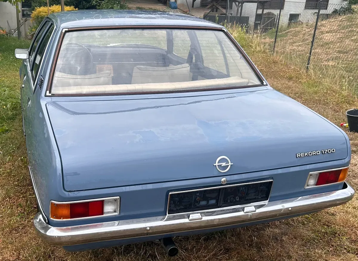 Opel Rekord 1974 photo 2