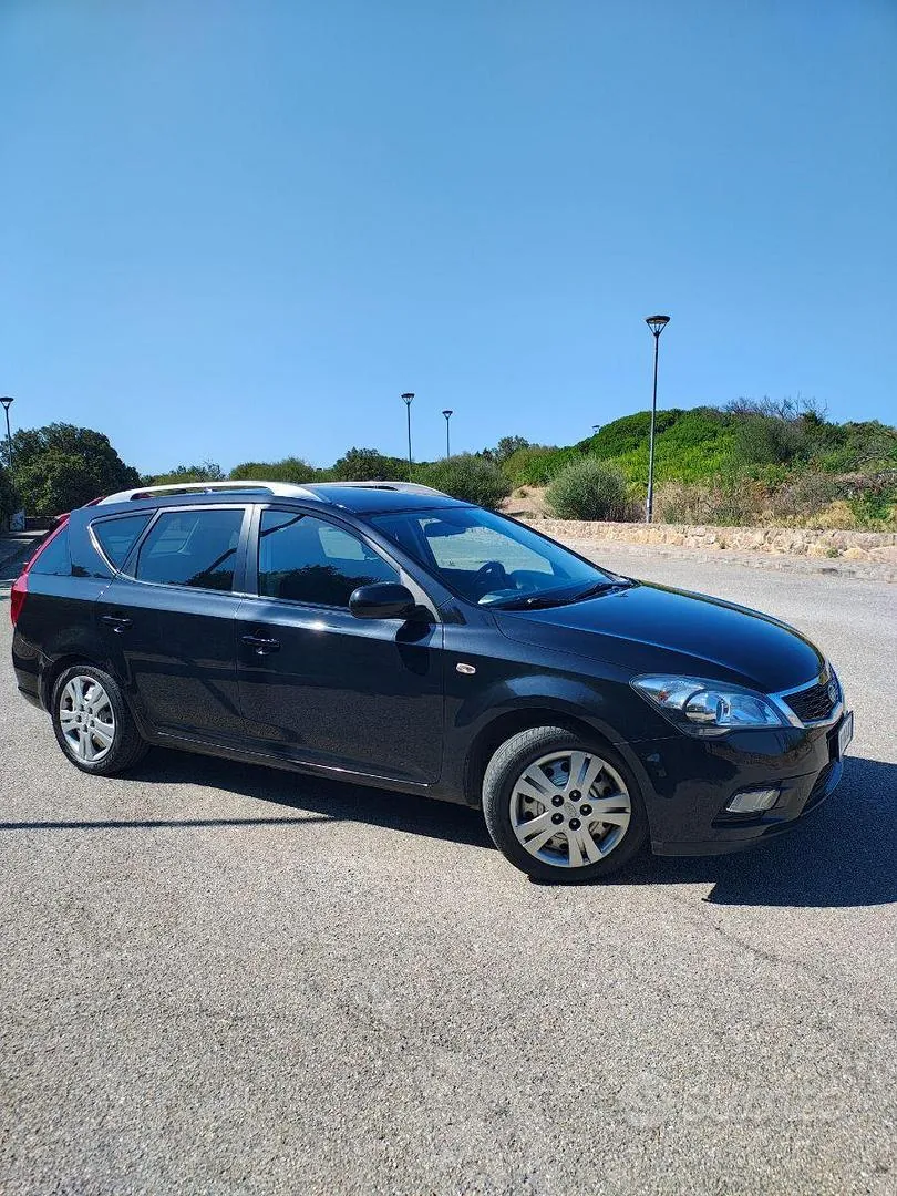 Kia Ceed 2010 photo 5