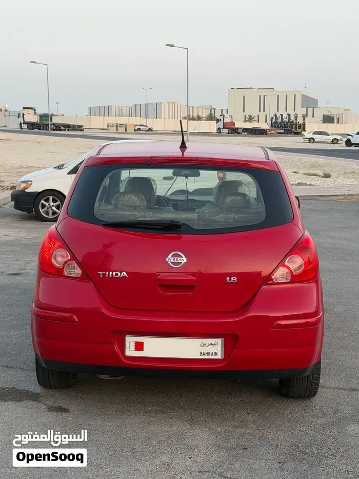 Nissan Tiida 2013 photo 4
