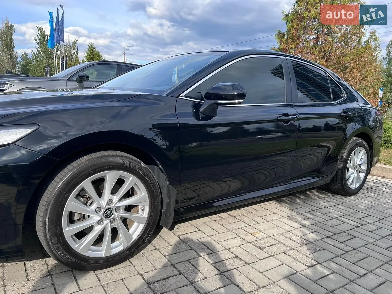 Toyota Camry 2021 photo 2