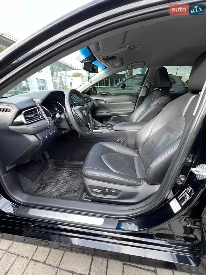 Toyota Camry 2021 photo 5