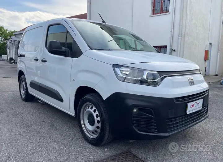 Fiat Doblò 2023 photo 3
