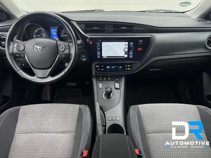 Toyota Auris 2019 photo 3