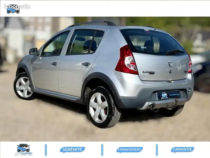 Dacia Sandero 2010 photo 4