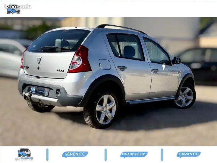 Dacia Sandero 2010 photo 3