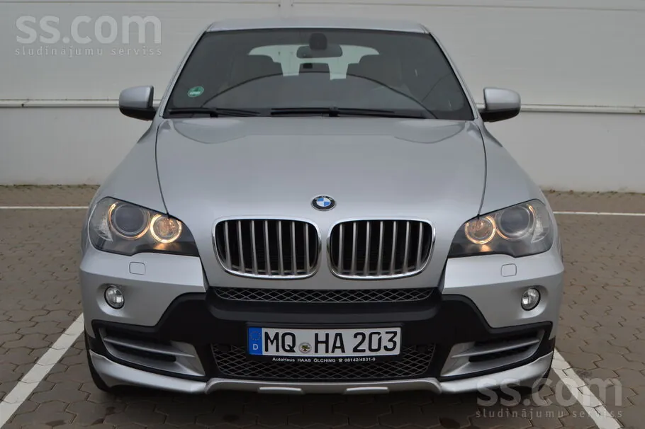 BMW X5 2008 photo 2