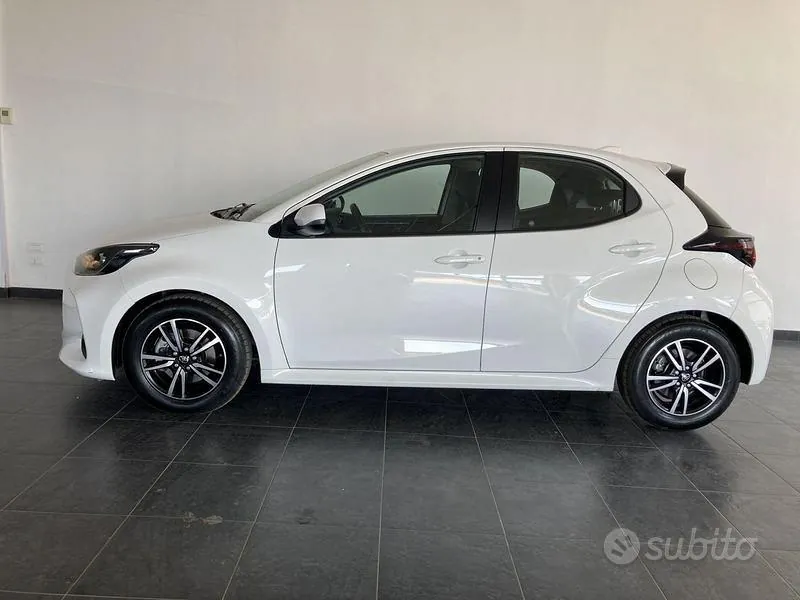 Toyota Yaris 2022 photo 4