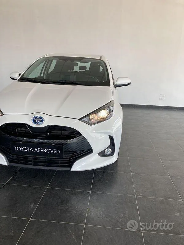 Toyota Yaris 2022 photo 3
