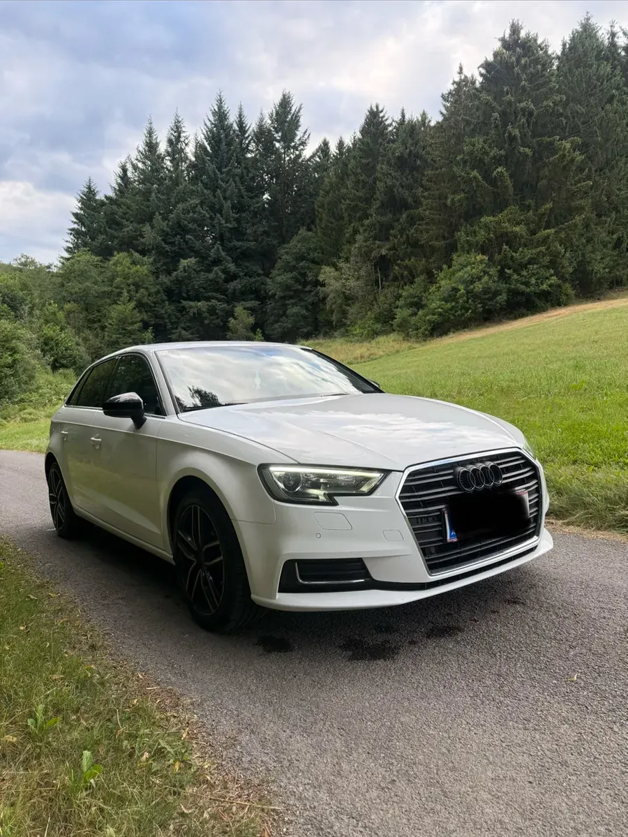 Audi A3 2016 photo 2