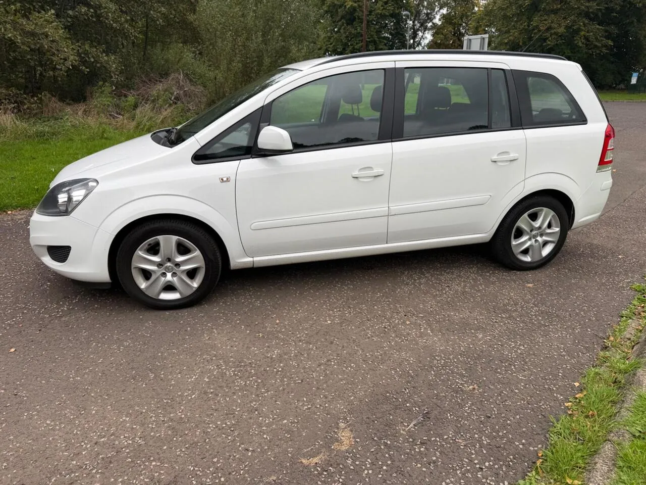 Vauxhall Zafira 2013 photo 4