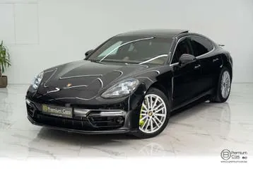 Porsche Panamera 2023 photo 2