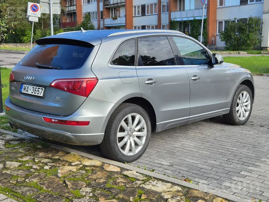 Audi Q5 2010 photo 5