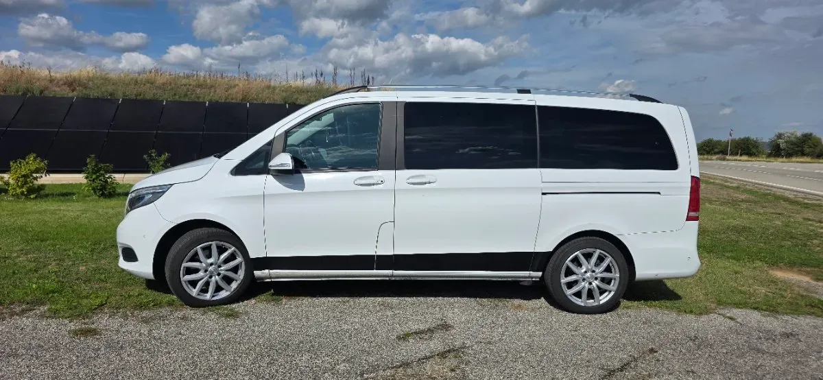 Mercedes-Benz V-Class 2015 photo 2