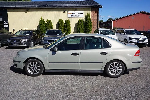 Saab 9-3 2005 photo 3