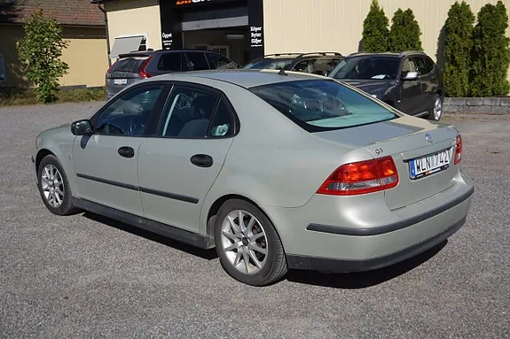 Saab 9-3 2005 photo 2