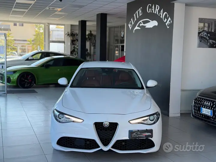 Alfa Romeo Giulia 2016 photo 2