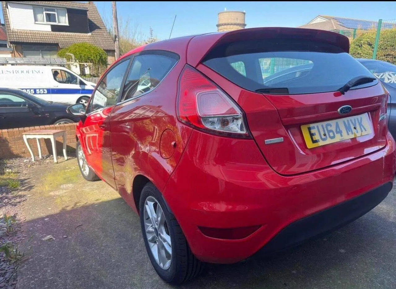 Ford Fiesta 2014 photo 4