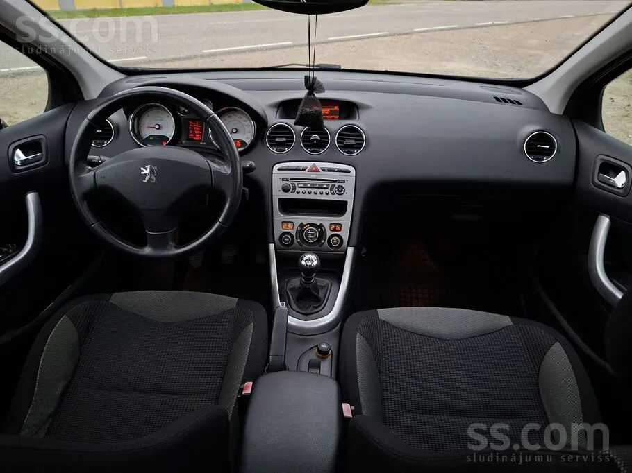 Peugeot 308 2008 photo 5