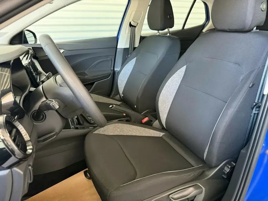 Skoda Fabia 2023 photo 2