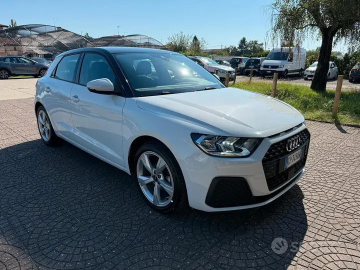 Audi A1 2023 photo 3