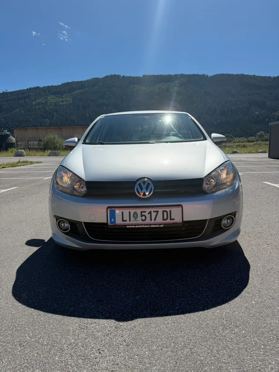 Volkswagen Golf 2011 photo 3