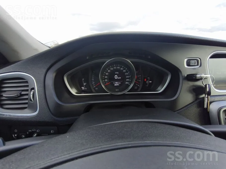 Volvo V40 2015 photo 5
