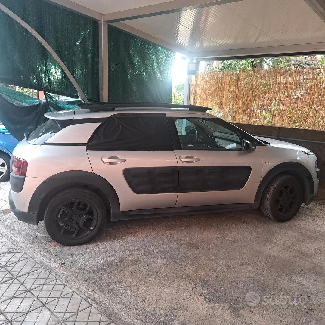 Citroen C4 Cactus 2015 photo 2