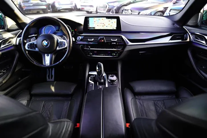 BMW 5-Serie 2018 photo 3