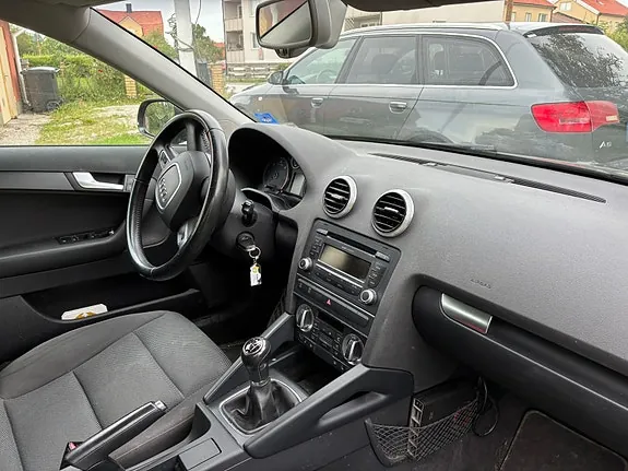 Audi A3 2011 photo 3