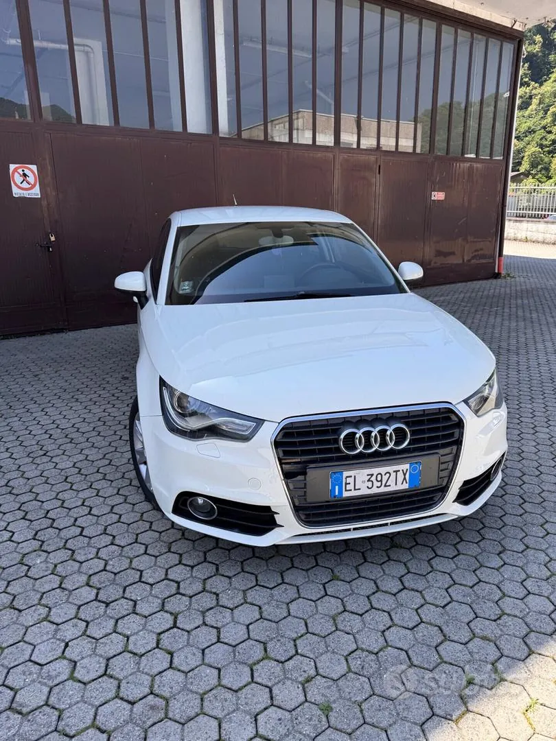 Audi A1 2012 photo 2