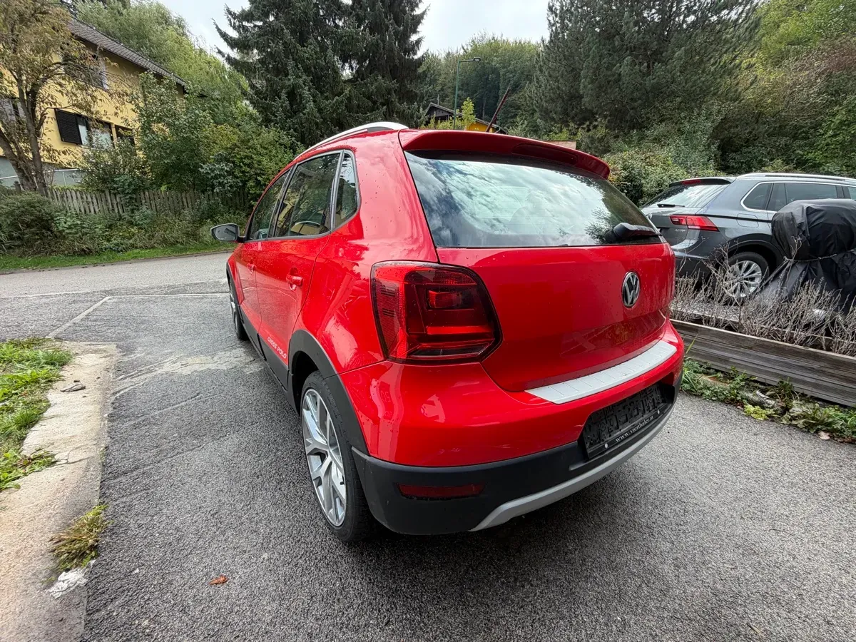 Volkswagen Polo 2015 photo 3