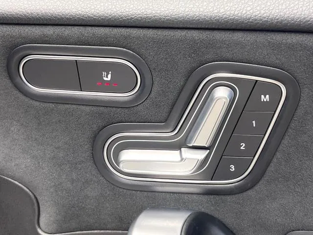 Mercedes-Benz A180 Style Sedan Amg Line 2019 photo 5