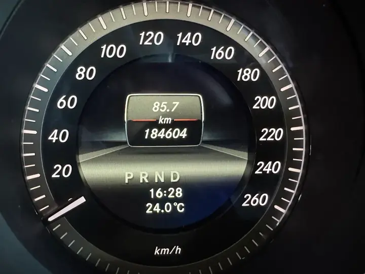 Mercedes-Benz C-Class 2012 photo 2
