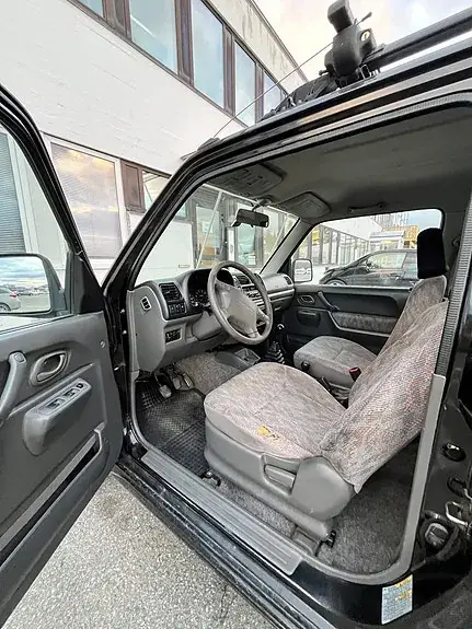 Suzuki Jimny 2000 photo 5
