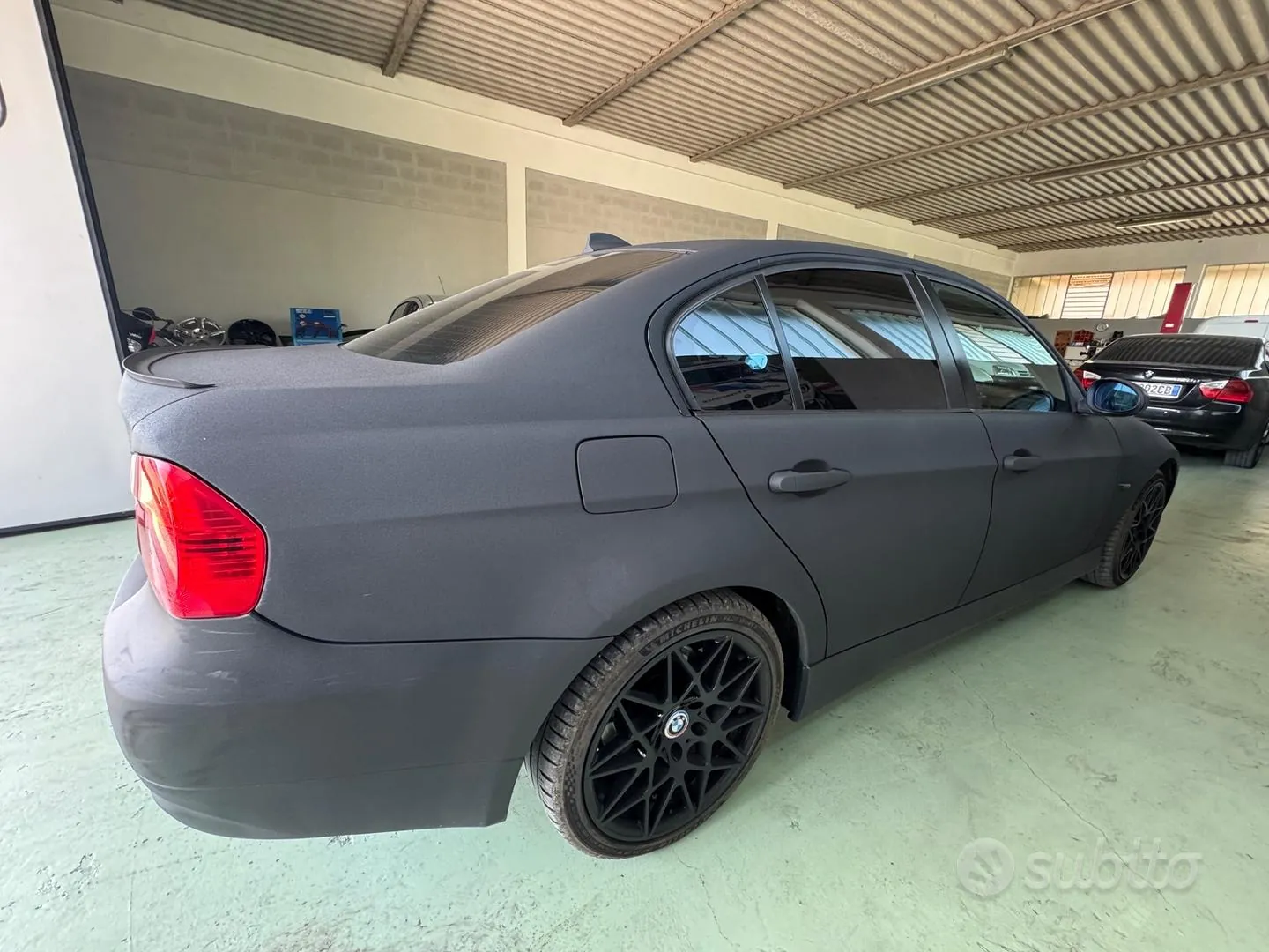 BMW 3 Series 2005 photo 4