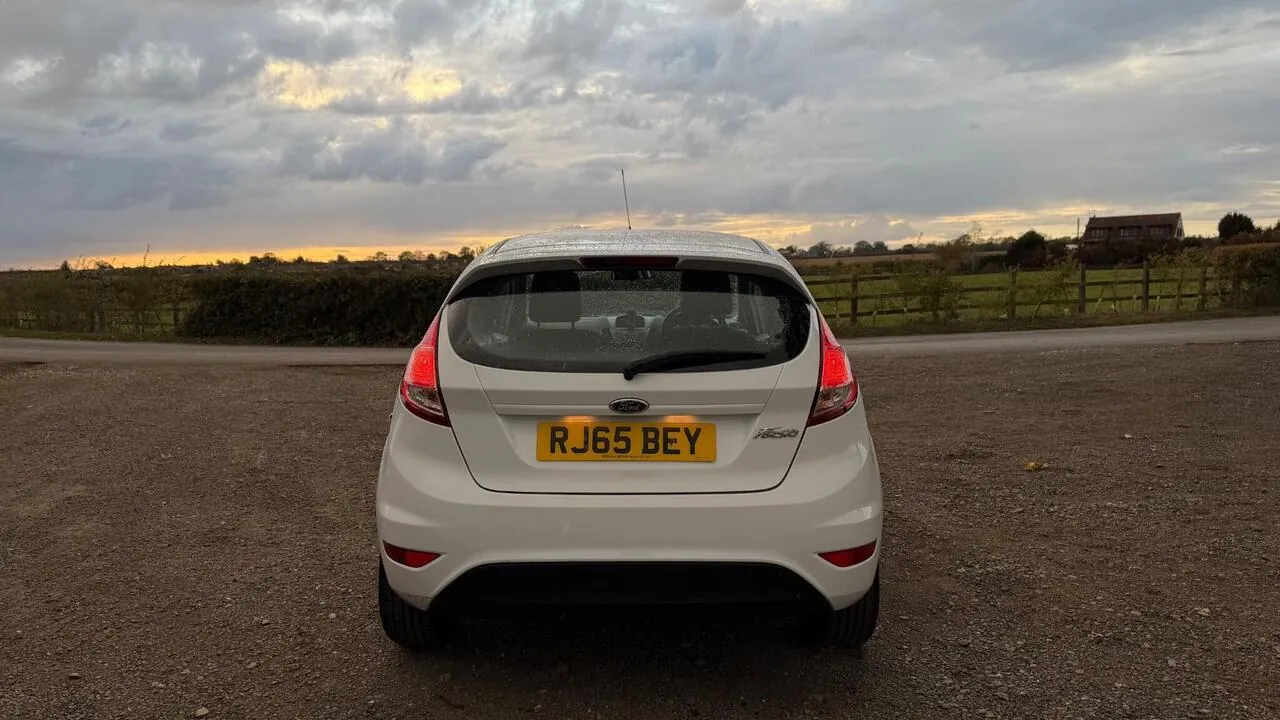 Ford Fiesta 2015 photo 4