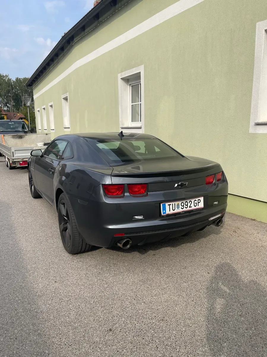 Chevrolet Camaro 2010 photo 3