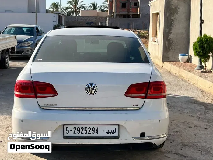Volkswagen Passat 2014 photo 2