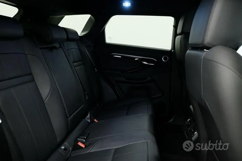 Land Rover Range Rover Evoque 2023 photo 4