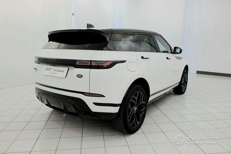 Land Rover Range Rover Evoque 2023 photo 2