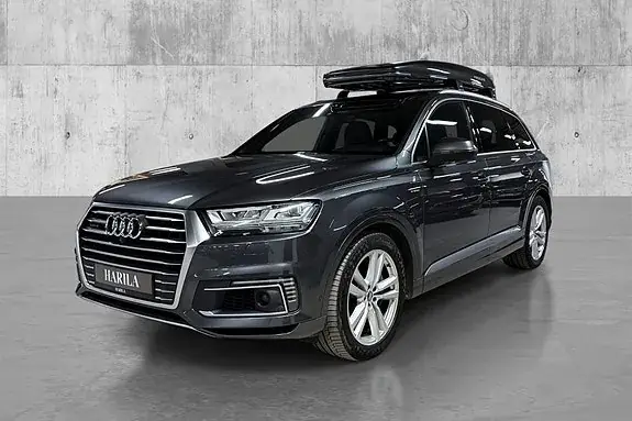 Audi Q7 2017 photo 2