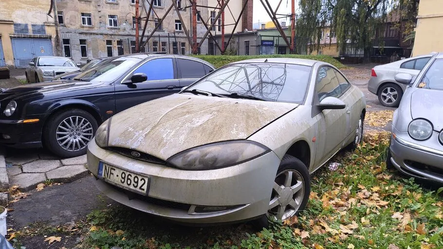 Ford Cougar 2000 photo 2