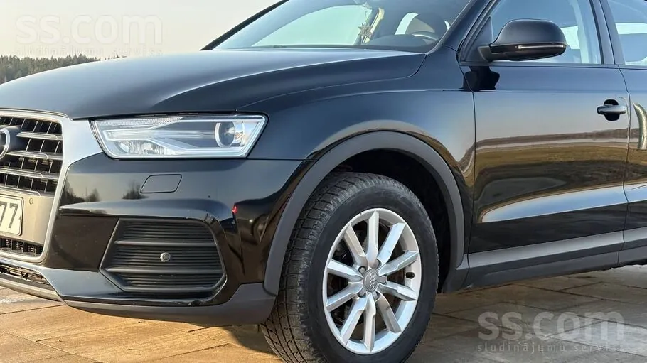 Audi Q3 2015 photo 3