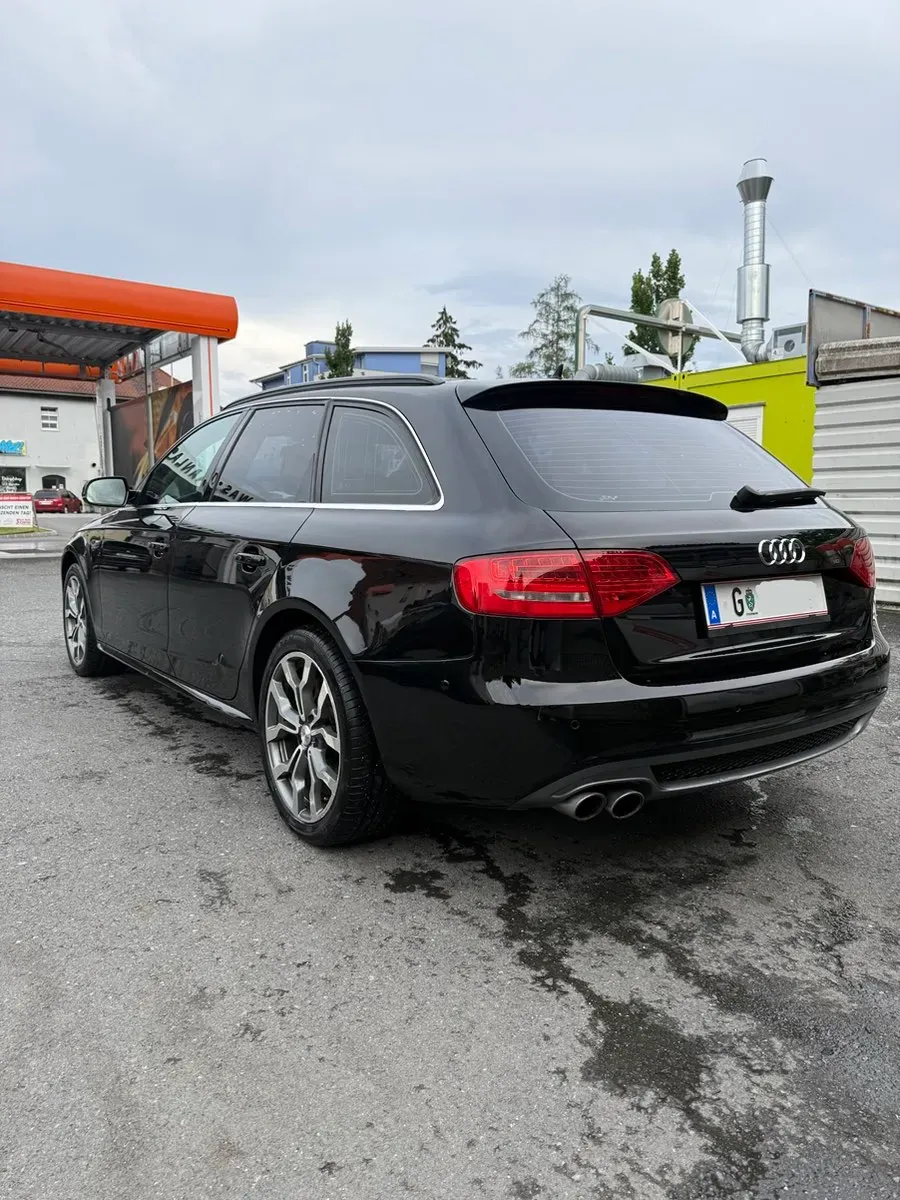 Audi A4 2011 photo 3