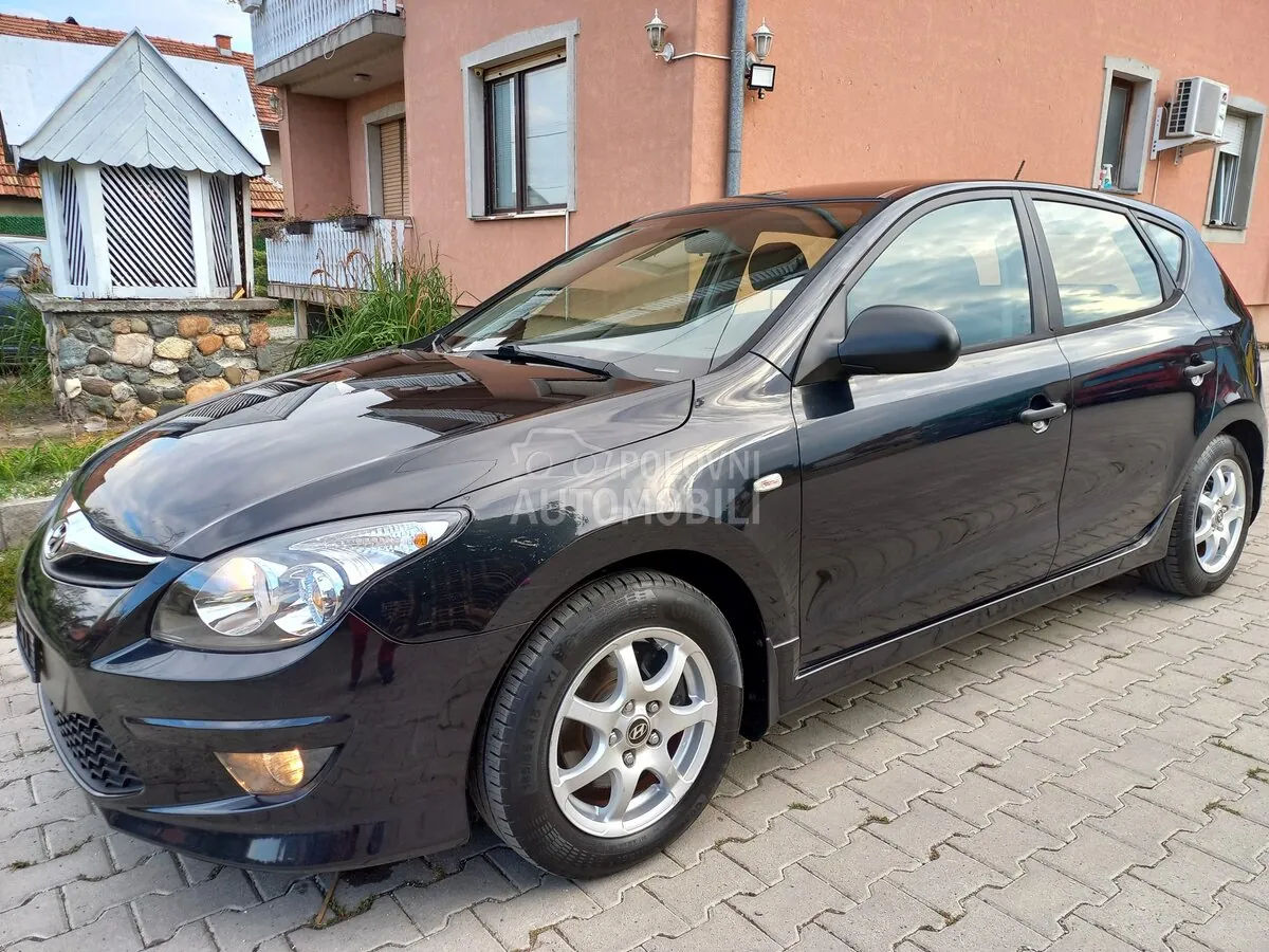 Hyundai I30 2011 photo 3