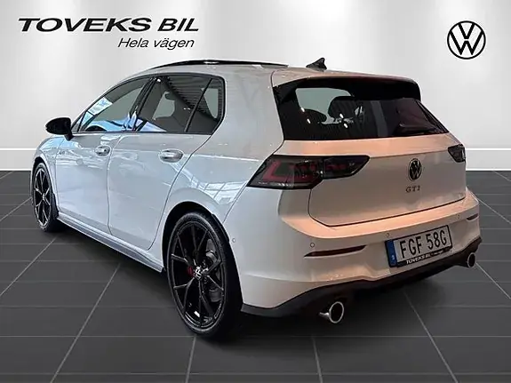 Volkswagen Golf I 2026 photo 3