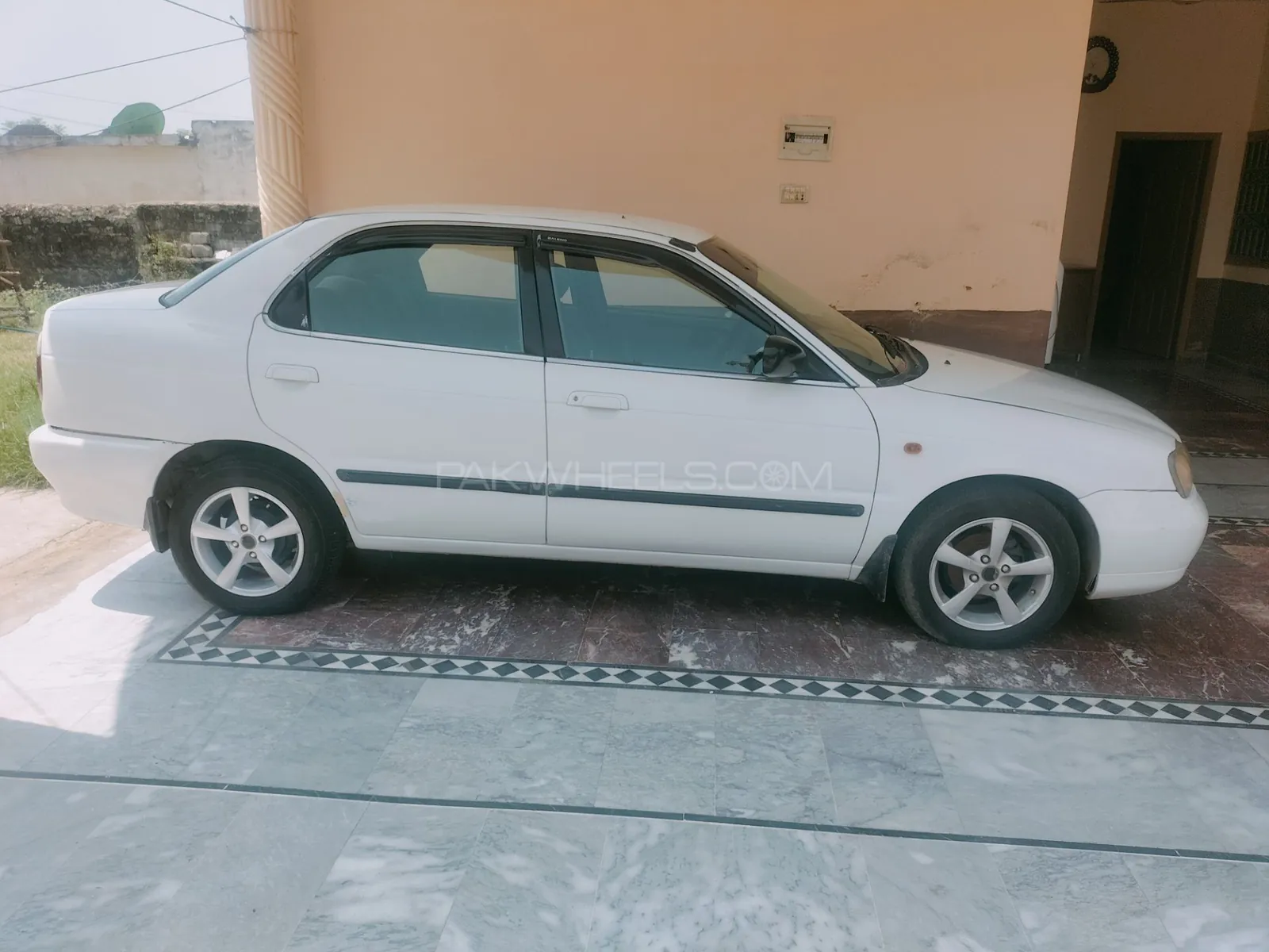 Suzuki Baleno