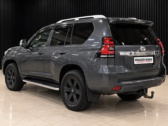 Toyota Land Cruiser 2017 photo 4