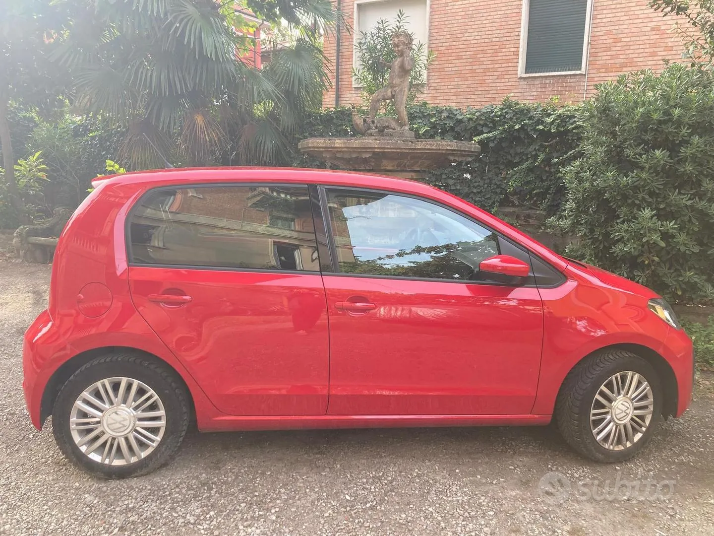 Volkswagen Up 2021 photo 3