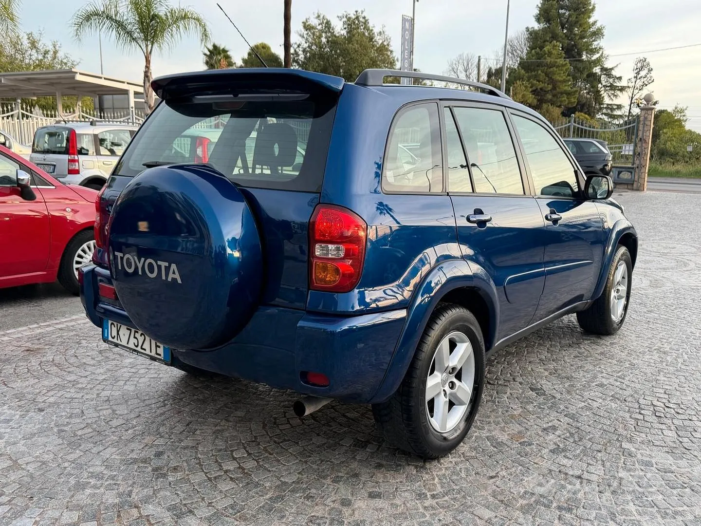 Toyota Rav4 2004 photo 4